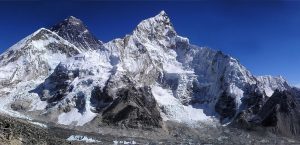 85-Jarige overlijdt vlak voor recordpoging Mount Everest
