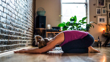 Thuis yoga oefeningen voor beginners â€“ Complete gids