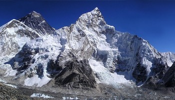 Razendsnel naar de top van Mount Everest